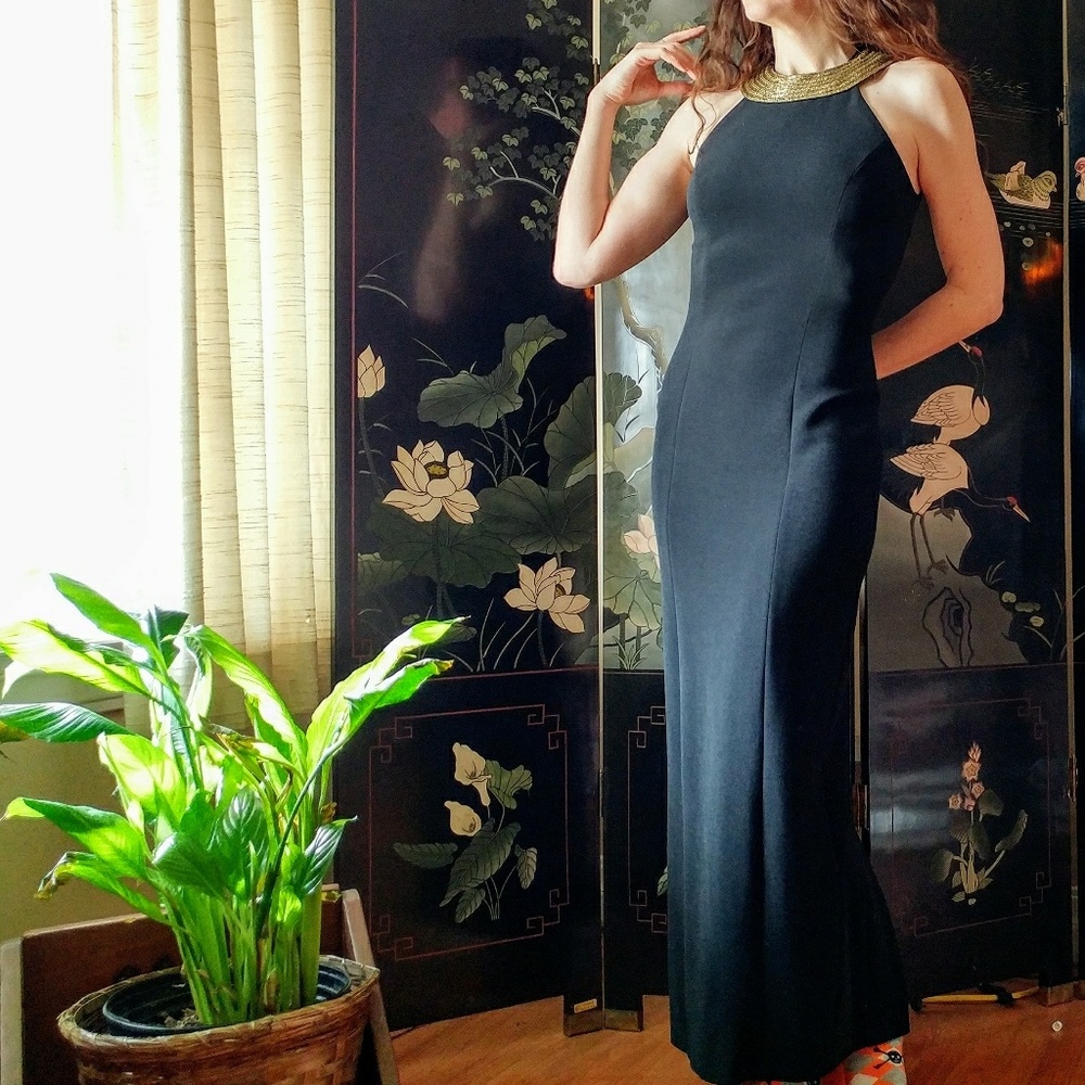Long black comfortable cocktail eveing dress